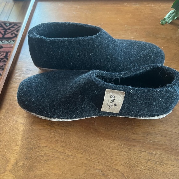 Glerups Slippers - Picture 2 of 4